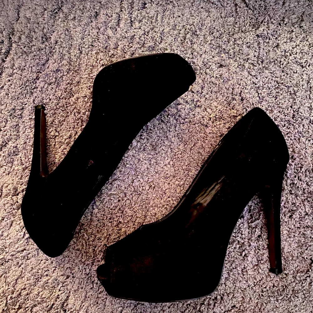 Steven by Steve Madden Suede Peep Toe Pumps Black